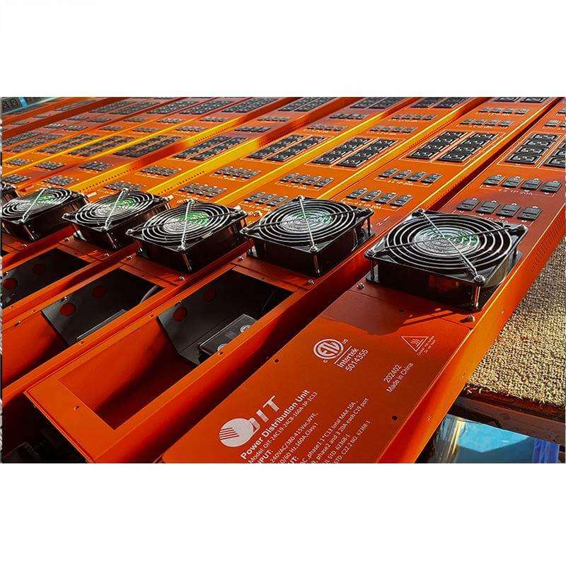 3-Phase 160A High-Power Rack PDU, 24-Port C19, 415V/240V