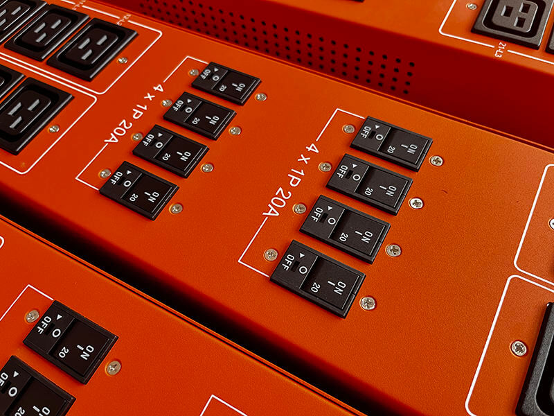 3-Phase 160A High-Power Rack PDU, 24-Port C19, 415V/240V